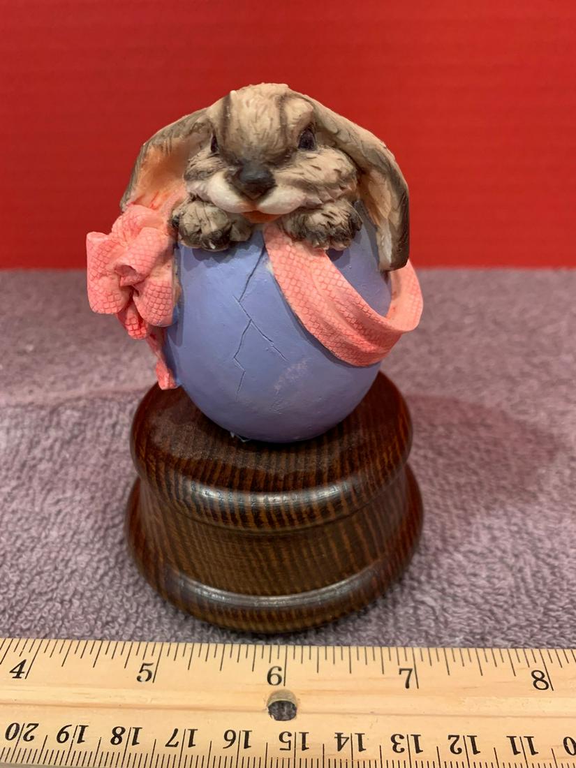 The San Francisco Music Box Company, Bunny in Egg (Easter), under 4 1/2", plays song Memories (1 of 1)