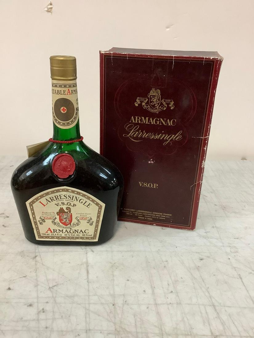 Sealed Armagnac Larressingle V.S.O.P. 750ml.: Sealed Armagnac Larressingle V.S.O.P. 750ml.