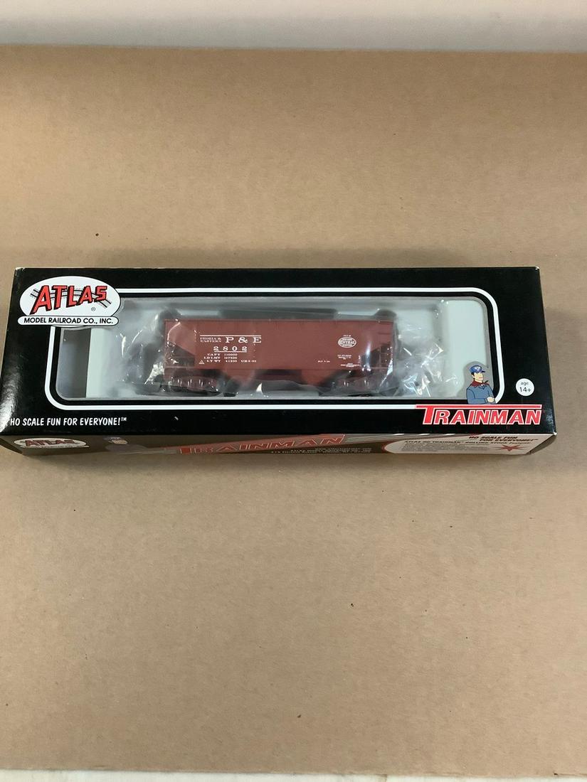 Atlas Model Railroad Co. Trainman HO-TM 2-Bay Offset Hopper Flat End NIB: Atlas Model Railroad Co. Trainman HO-TM 2-Bay Offset Hopper Flat End NIB
