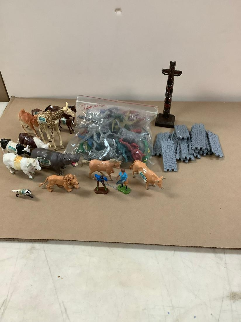 Lot of Vintage Plastic Britains Figures, Cavalry Horses and More (1 of 1)