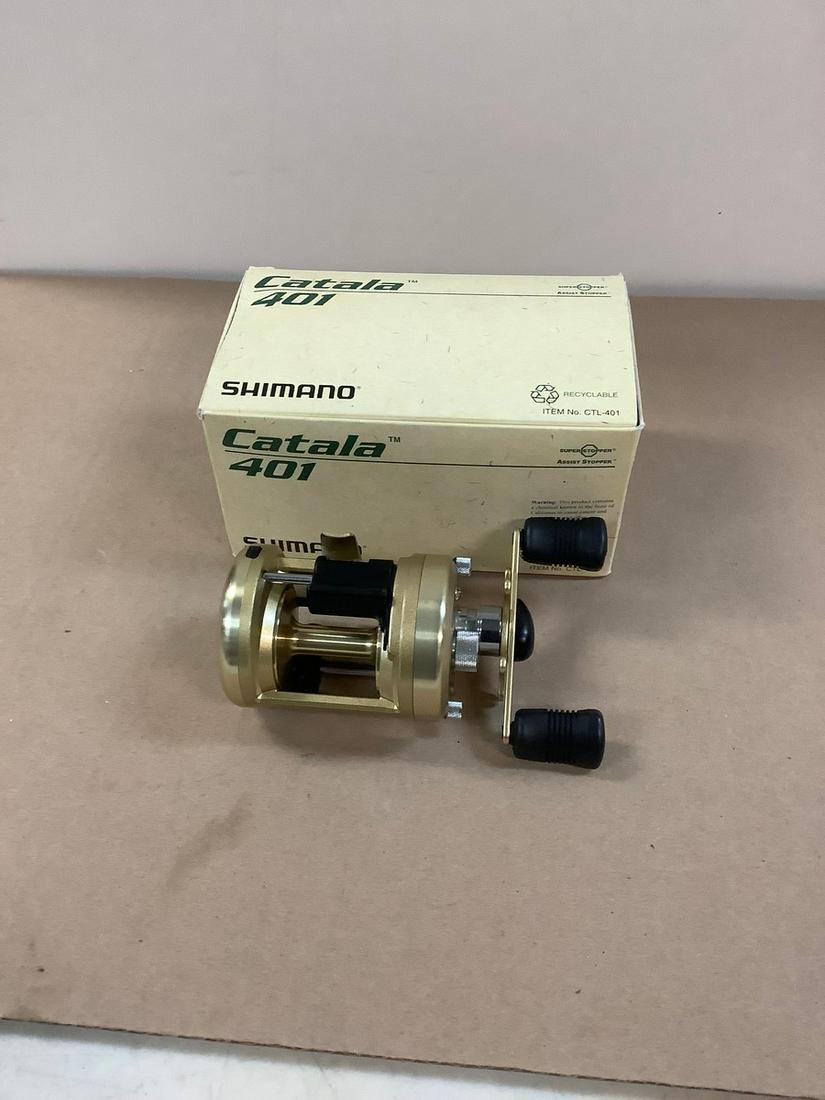 Shimano Catala 401 Fishing Reel in Box (1 of 1)