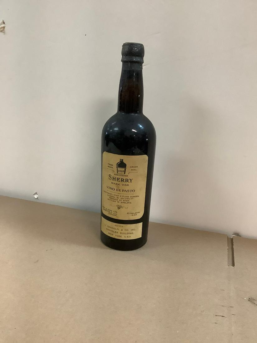 Sealed Vintage 1933 Sherry Mark V.D.P.: Sealed Vintage 1933 Sherry Mark V.D.P.