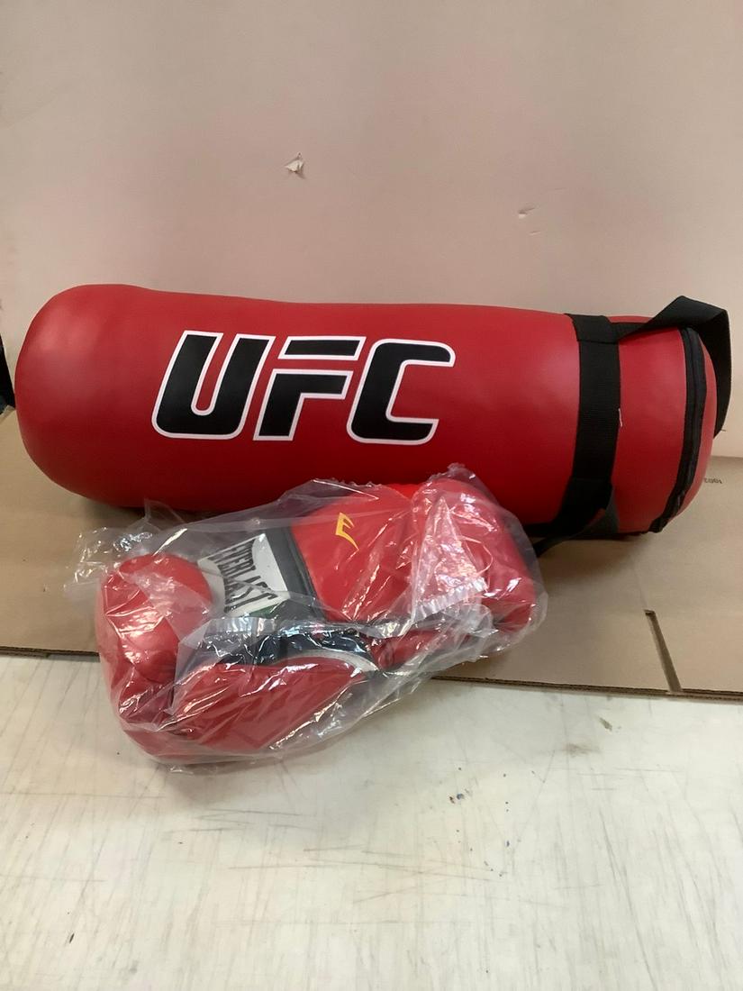 Ultimate Fighting Championship Punching Bag and Everlast Boxing Gloves (1 of 1)