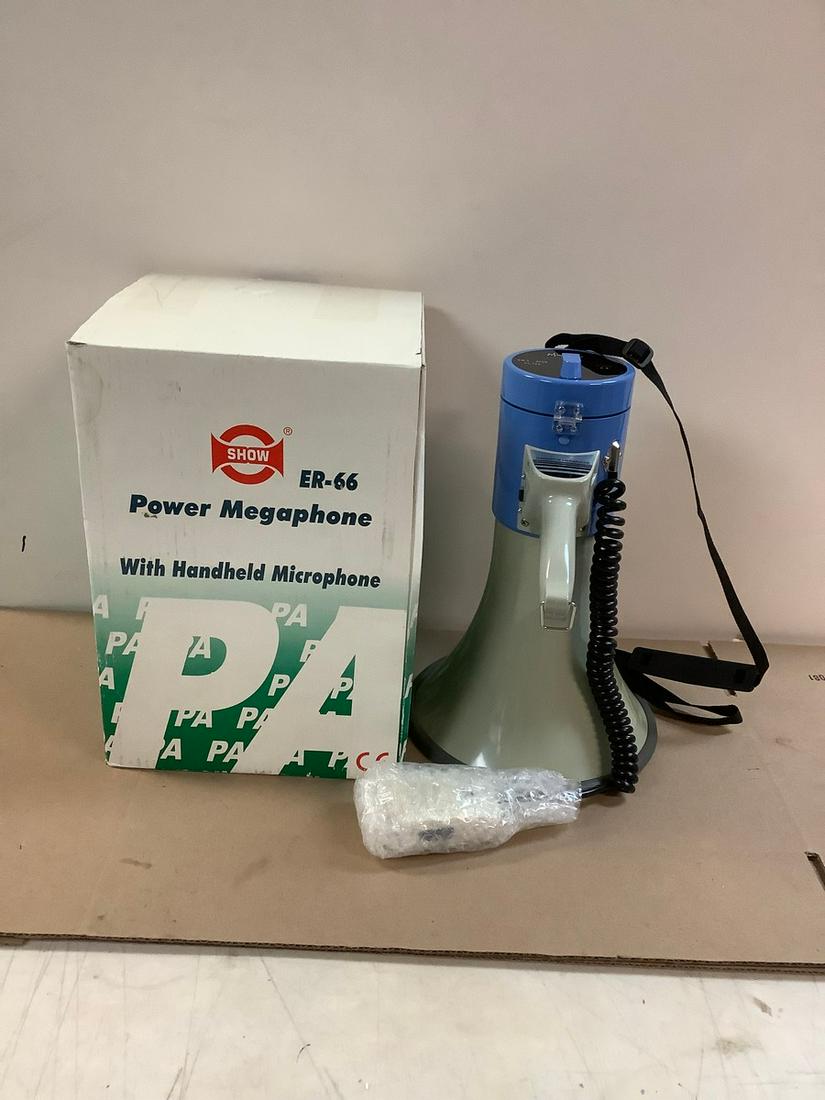 Show Power Megaphone with Handheld Microphone ER-66 (1 of 1)