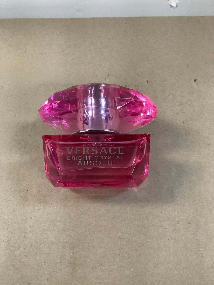 Verace Bright Crystal Absolu Perfume (1 of 1)