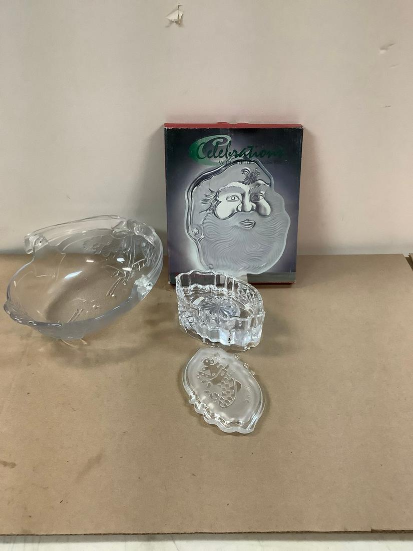 Waterford 2005 Songs of Christmas Lead Crystal Music Box, Santa Platter and More: Waterford 2005 Songs of Christmas Lead Crystal Music Box, Santa Platter and More