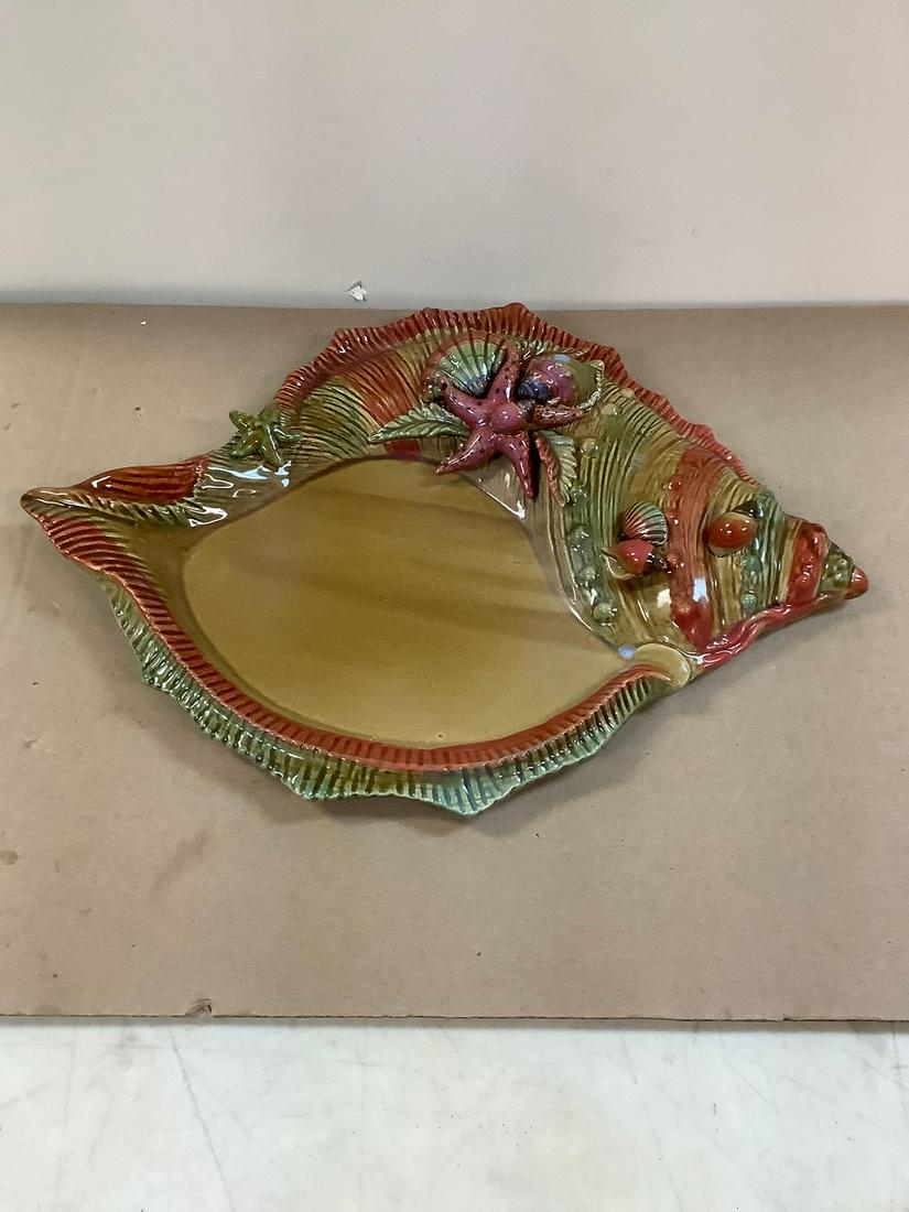 Decorative Glass Art Shell Ashtray 17x13 (1 of 1)