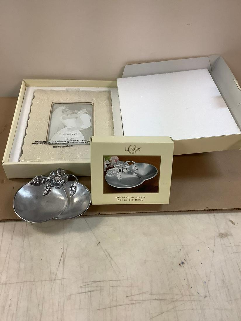 Lenox Wedding Promises Picture Frame 5x7 and Lenox Orchards in Bloom Peach Dip Bowl (1 of 1)