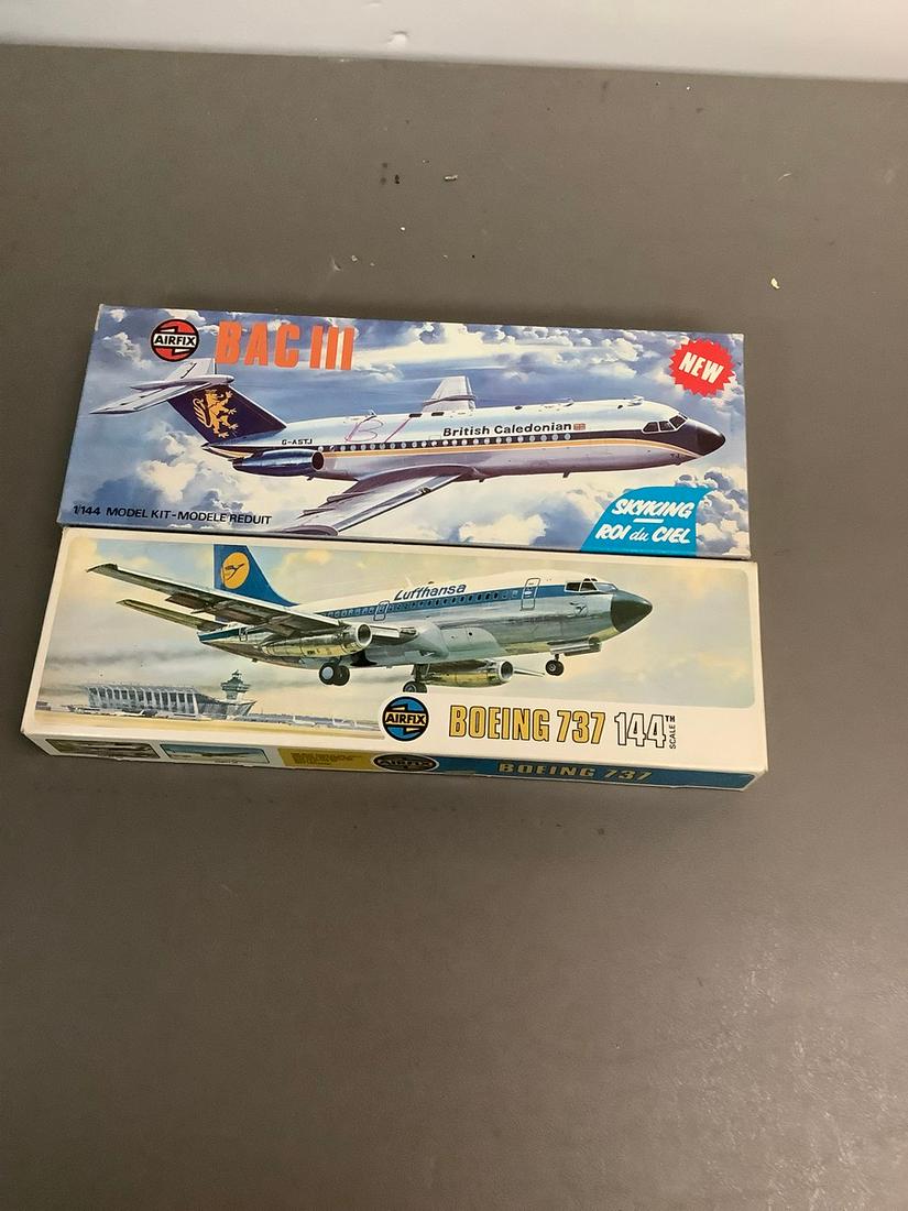Vintage AirFix Boeing 737 144 Scale Model kit and Vintage AirFix BAC 111 Series 3 1/44 Scale Model (1 of 1)