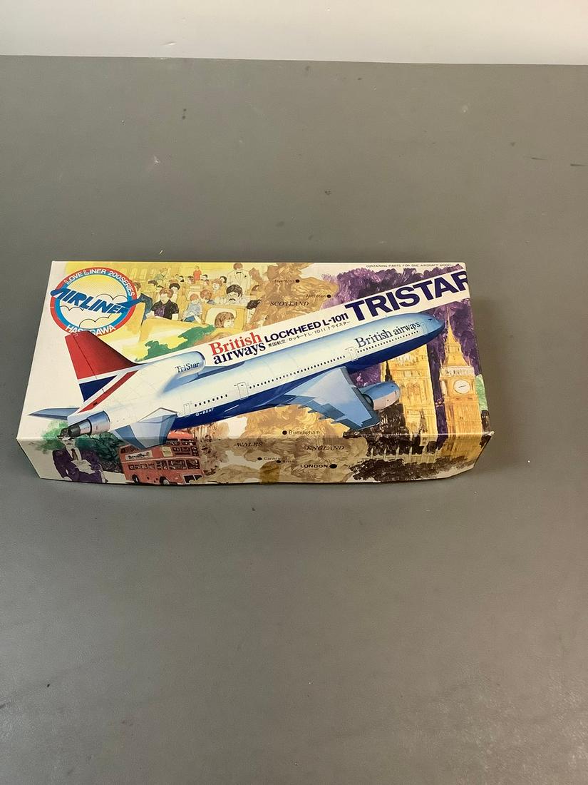 Vintage Love Liners British Airways Lockheed L-1011 Tristar 1/200 Scale Model Kit (1 of 1)