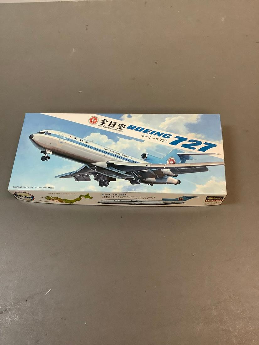 Vintage Hasegawa Boeing 727 1/200 Scale Model Kit (1 of 1)