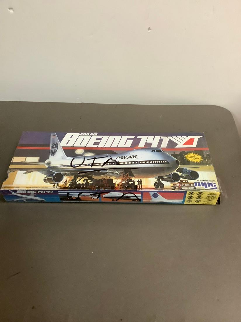Sealed MPC Pan Am Boeing 747 1/144 Scale Model Kit (1 of 1)