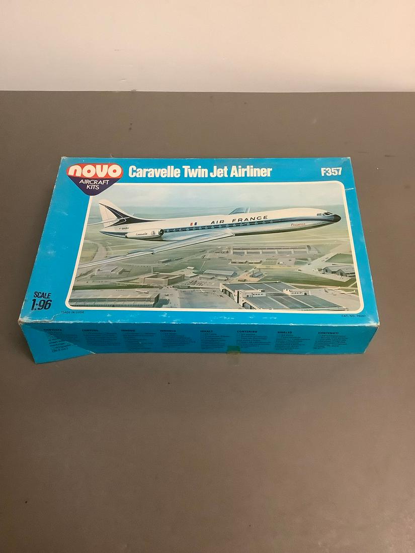 Vintage NOVO Caravelle Twin Jet Airliner F357 1:96 Scale Model Kit (1 of 1)