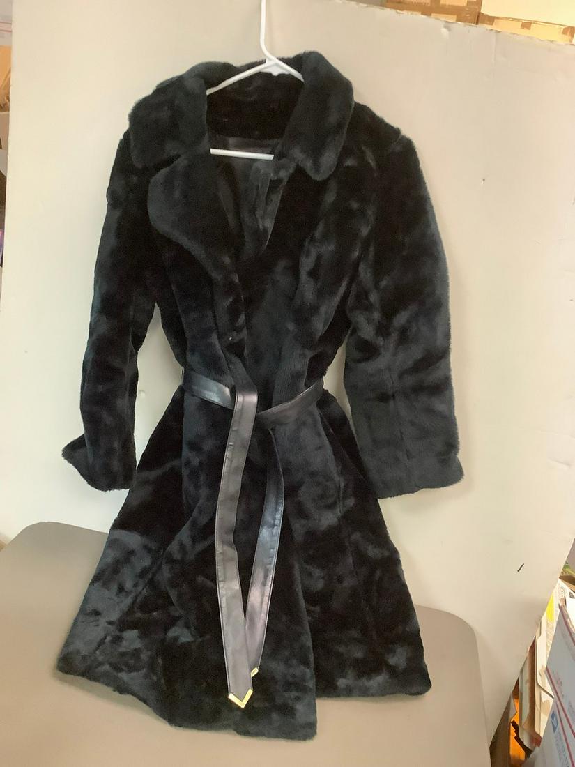 Dean By Furrier Method Women's Jacket with Belt Size Unknown: Dean By Furrier Method Women's Jacket with Belt Size Unknown