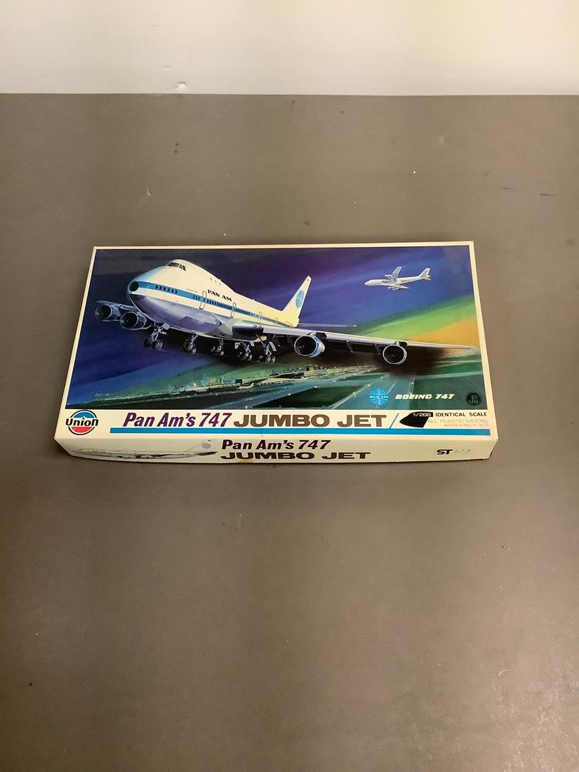 Vintage Union Pan Am's 747 Jumbo Jet 1/288 Scale Model Kit: Vintage Union Pan Am's 747 Jumbo Jet 1/288 Scale Model Kit