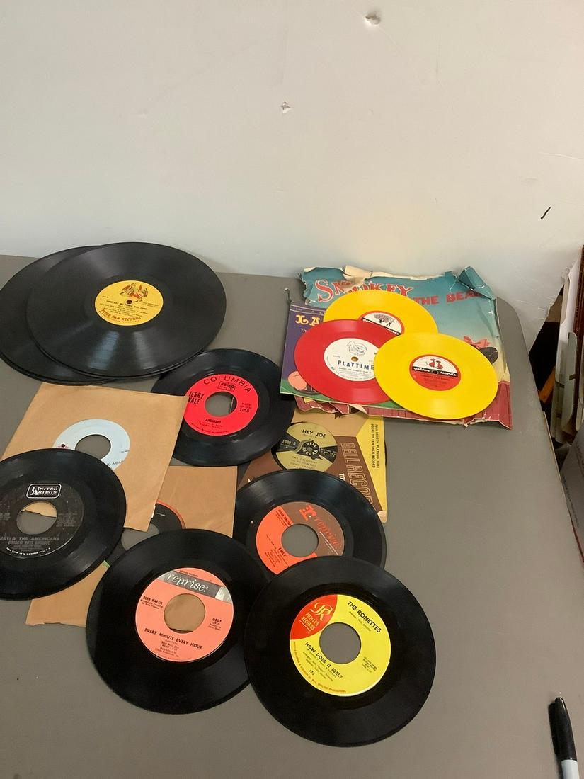 Lot of Vintage 45's and Albums including The Ronettes, Frank Sinatra, Dennis The Menace, Peter Pan: Lot of Vintage 45's and Albums including The Ronettes, Frank Sinatra, Dennis The Menace, Peter Pan and More