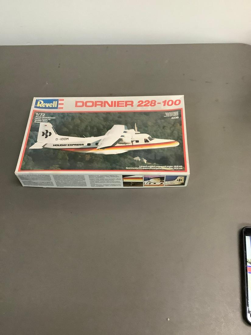 Vintage Revell Dornier 288-100 1/72 Scale Model Kit (1 of 1)