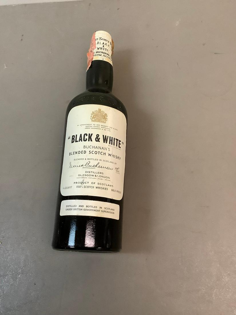 Buchanan's Black & Whiteとdeluxeの2本セット Buchanan's 