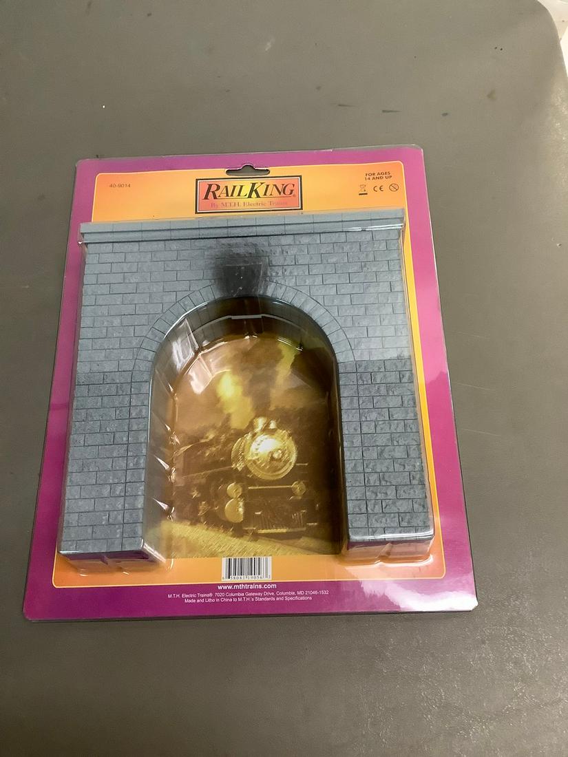 Sealed Rail King O Gauge Single Train Tunnel Portal Contains 2 Portals: Sealed Rail King O Gauge Single Train Tunnel Portal Contains 2 Portals