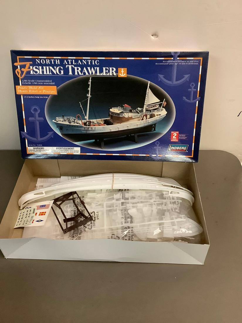 Vinatge Linberg North Alantic Fishing Traler Model Kit 1/90 Scale: Vinatge Linberg North Alantic Fishing Traler Model Kit 1/90 Scale
