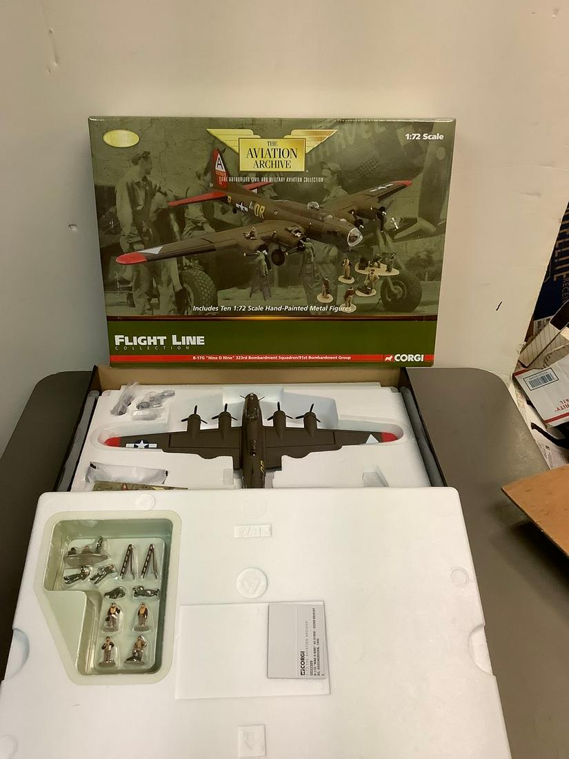 Corgi Limited Edition The Aviation Archive Flight Line Collection Boeing B-17G 1:72 Scale Model NIB (1 of 1)