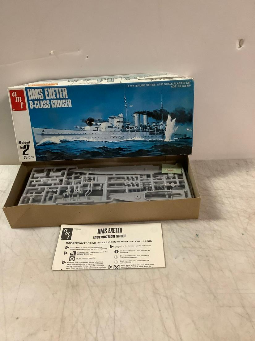 Vintage AMT HMS Exeter B-Class Cruiser 1/700 Scale Plastic Kit: Vintage AMT HMS Exeter B-Class Cruiser 1/700 Scale Plastic Kit