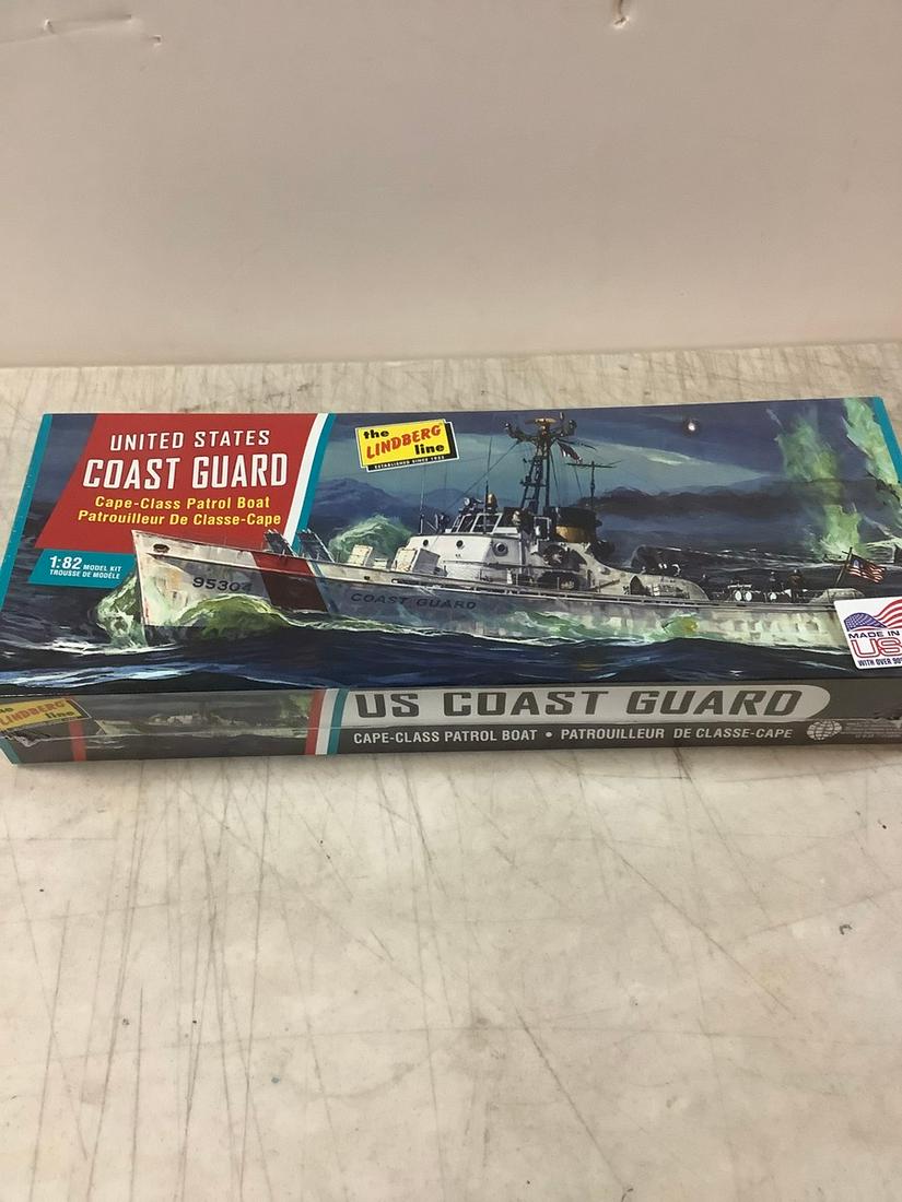 Sealed The Lindberg Linbe United States Coast Guard Patrol Boat Model Kit (1 of 1)