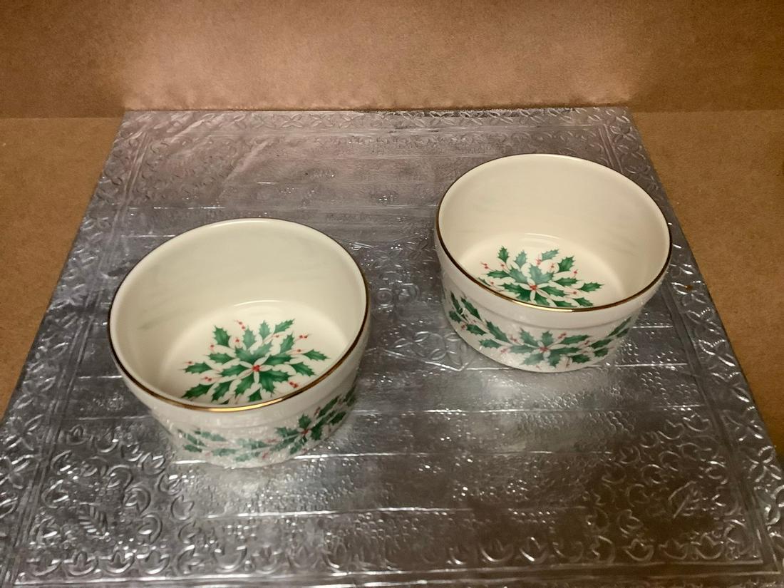 Lenox Holiday Dip Bowl 4.5": Lenox Holiday Dip Bowl 4.5"