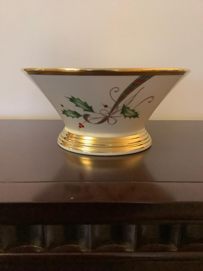 Lenox Holiday Nouveau Round Serving Bowl 8.5" made in USA (1 of 1)