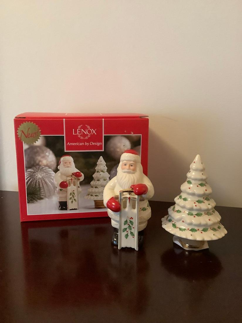 Lenox Holiday Santa Salt & Pepper set 4": Lenox Holiday Santa Salt & Pepper set 4"