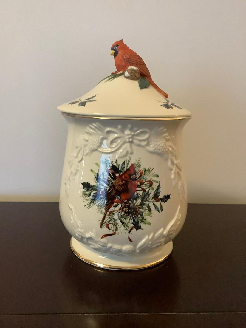 Lenox Winter Greetings Cookie Jar 11" made in China (1 of 1)