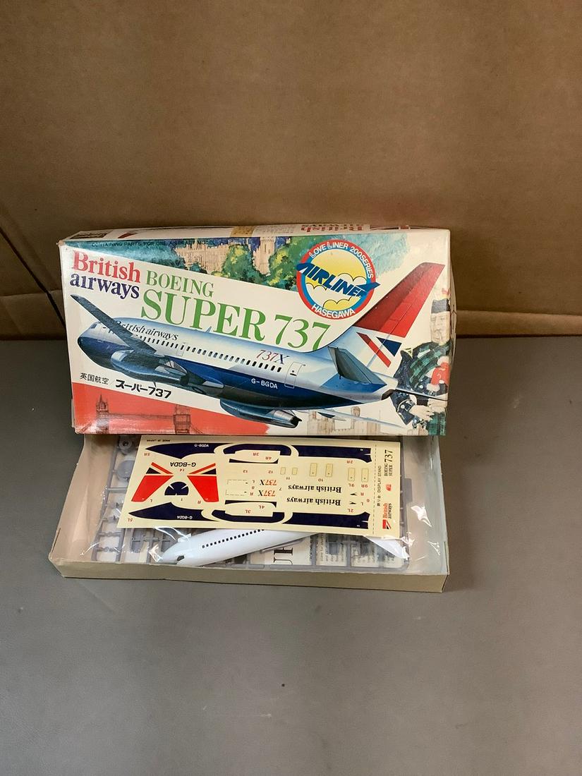 Vintage Hasegawa British Airways Boeing Super 737 1/200 Scale Model Kit (1 of 1)