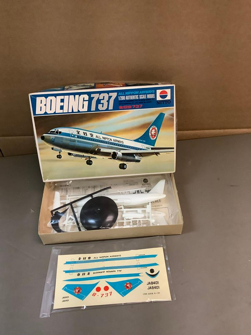 Vintage Nitto Boeing 737 All Nippon Airways 1/200 Scale Model Kit: Vintage Nitto Boeing 737 All Nippon Airways 1/200 Scale Model Kit