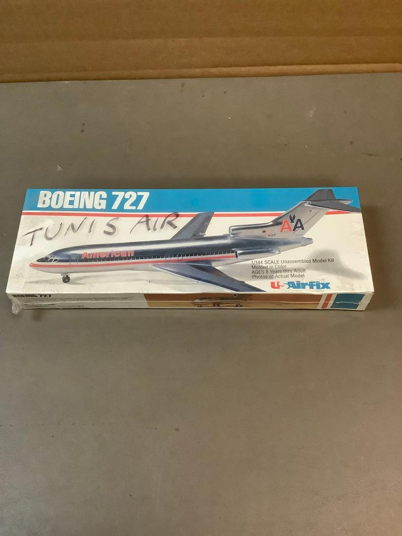 Sealed Vintage USAirFix Boeing 727 1/144 Scale Model Kit (1 of 1)