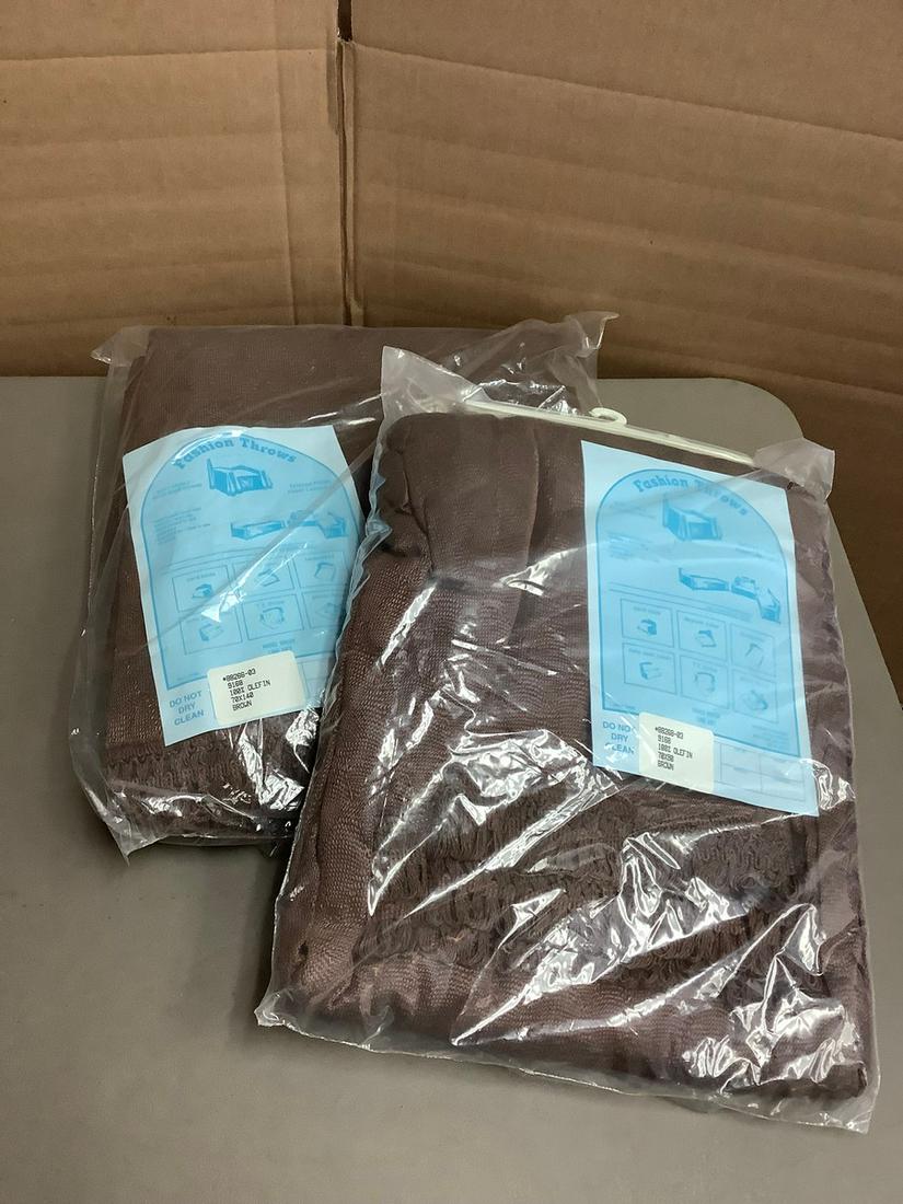 Lot of 2 Fashion Throws 70x140/70x90 (Brown): Lot of 2 Fashion Throws 70x140/70x90 (Brown)