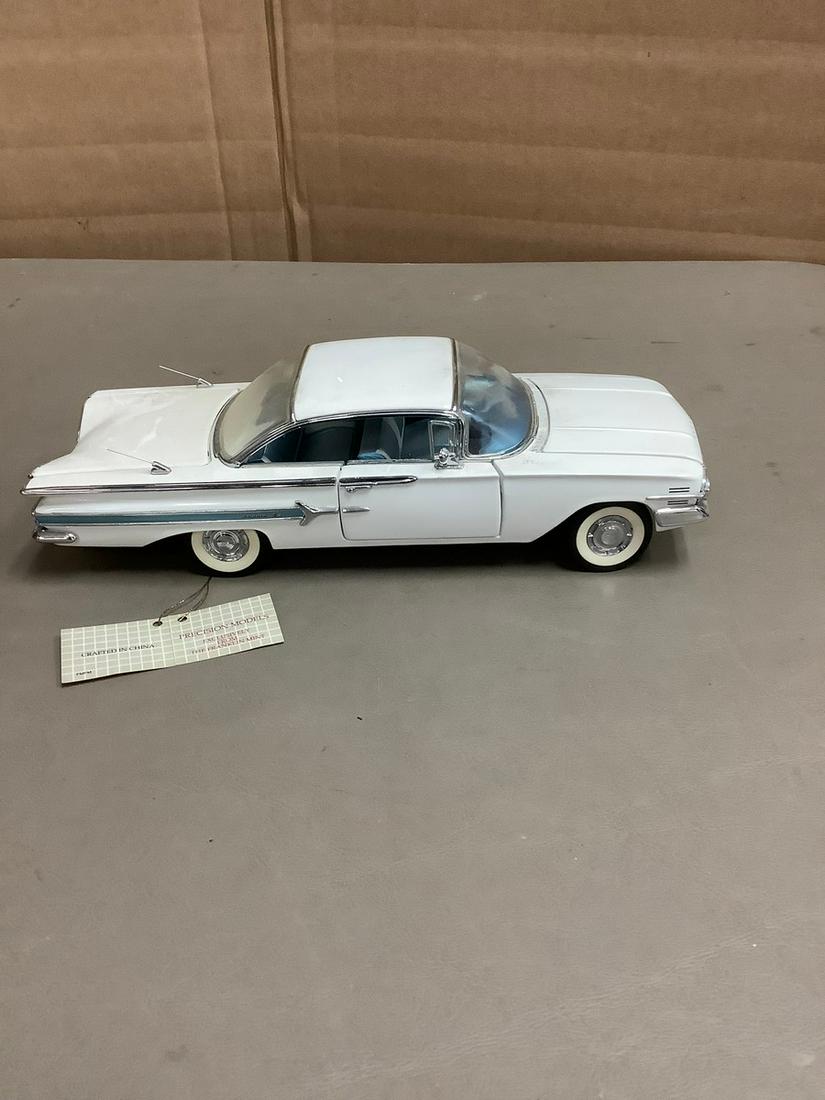 The Franklin Mint 1960 Chevrolet Impala 8.5": The Franklin Mint 1960 Chevrolet Impala 8.5"
