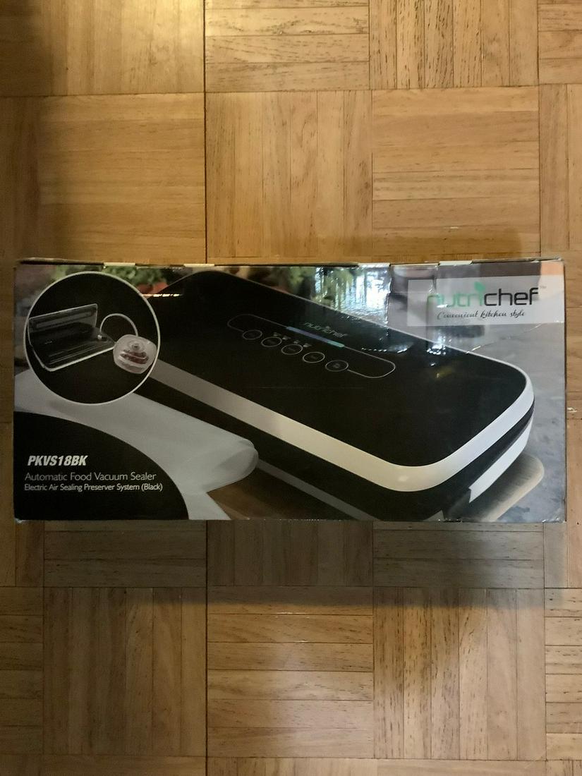 NutriChef Automatic Food Vaccuum Sealer Electric Air Sealing Preserver System (Black) PKVS18BK NIB (1 of 1)
