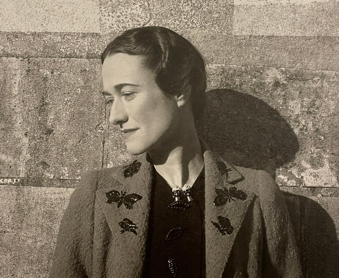 Cecil Beaton - The Duchess of Windsor, 1937: CECIL BEATON (1904-1980) The Duchess of Windsor, 1937 Print in Colors 7 1/4" x 8 1/2" Cecil Beaton was a British photographer and designer best known for his elegant photographs of high society. Worki