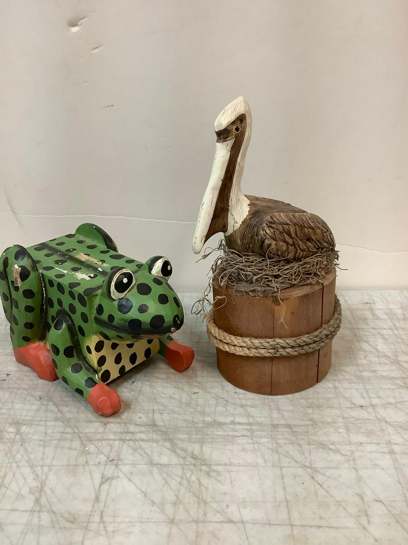 Wooden Frog Bank and Pelican Statue 9x4: Wooden Frog Bank and Pelican Statue 9x4