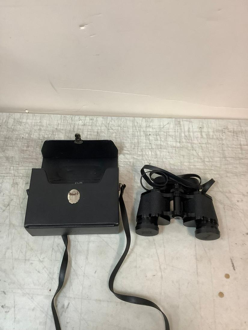 A. Jason Empire Products, Binoculars with case (1 of 1)