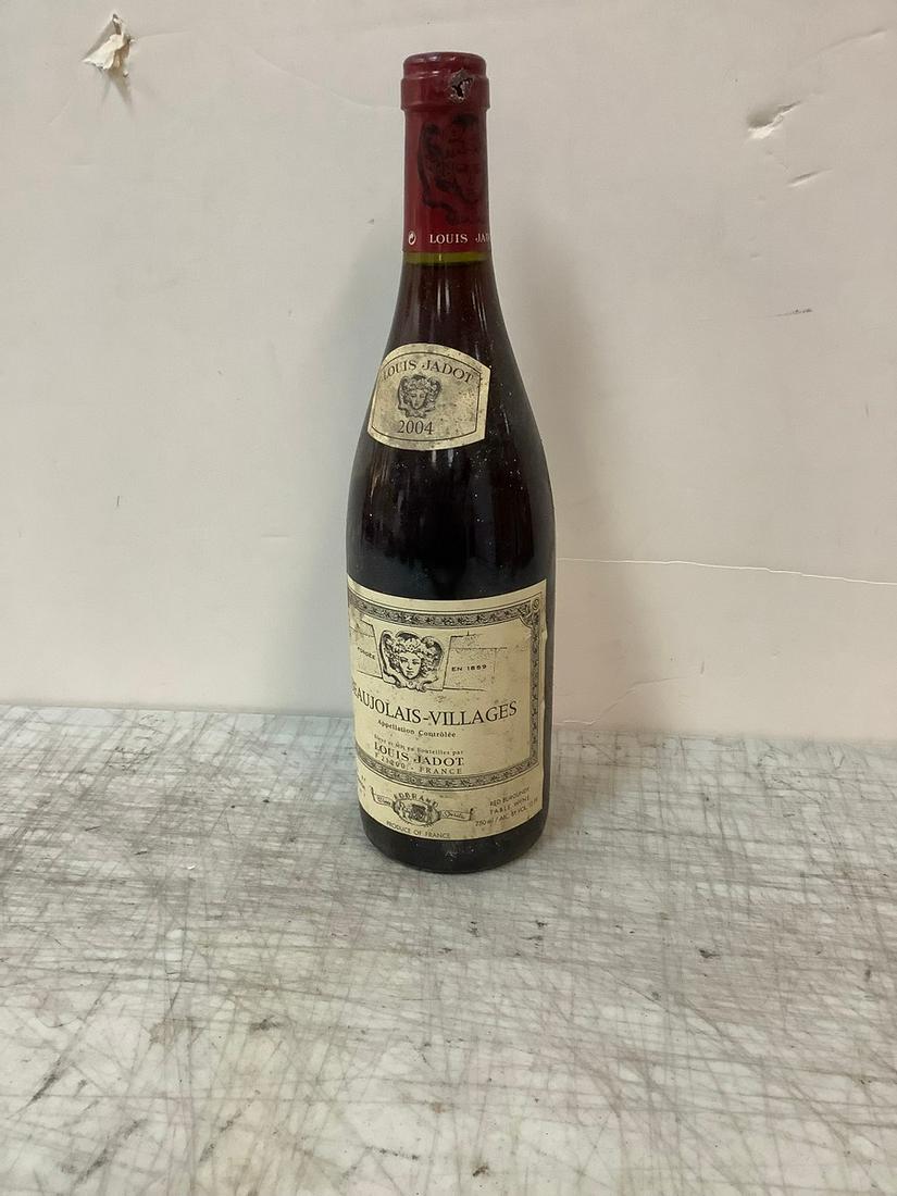 Sealed Beaujolais Louis Jadot 750ml: Sealed Beaujolais Louis Jadot 750ml