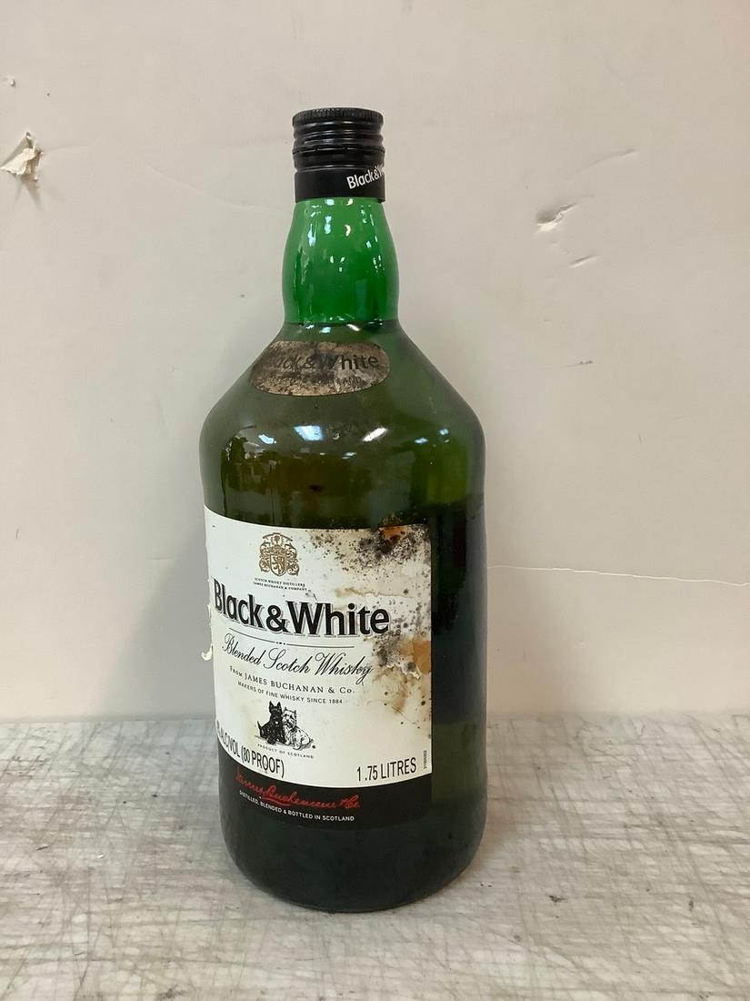 Sealed Black & White Blended Scotch Whisky 1.75 Liters (1 of 1)