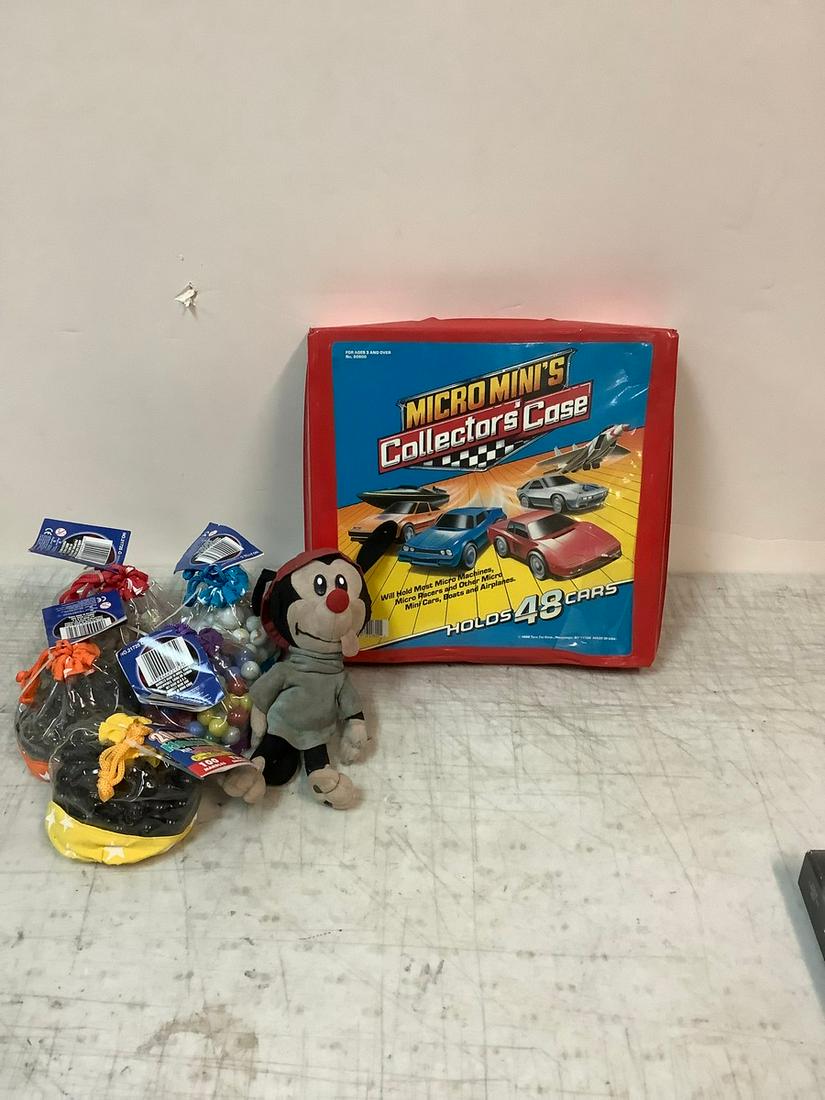 Micro Mini's Collector's Case, 5 Bags of Marbles and More: Micro Mini's Collector's Case, 5 Bags of Marbles and More