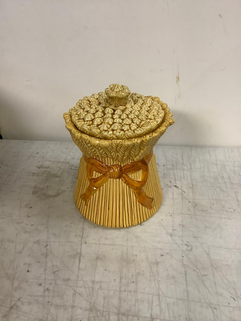 Ceramic Cookie Jar Made in Poppy Trail California 10" (1 of 1)