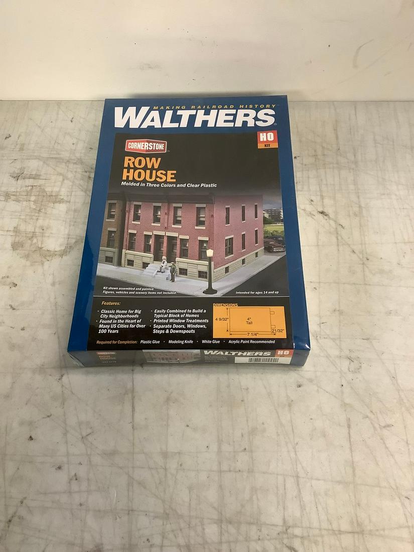 Sealed CornerStone Walthers Row House HO Scale Model Kit (1 of 1)
