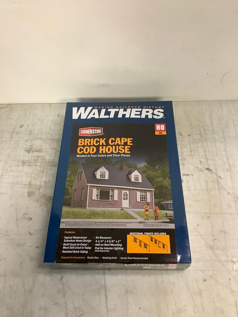Sealed CornerStone Walthers Brick Cape Cod House HO Scale Kit (1 of 1)