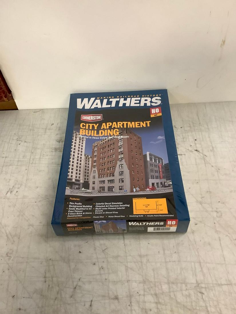 Sealed CornerStone Walthers City Apartment Building HO Kit (1 of 1)