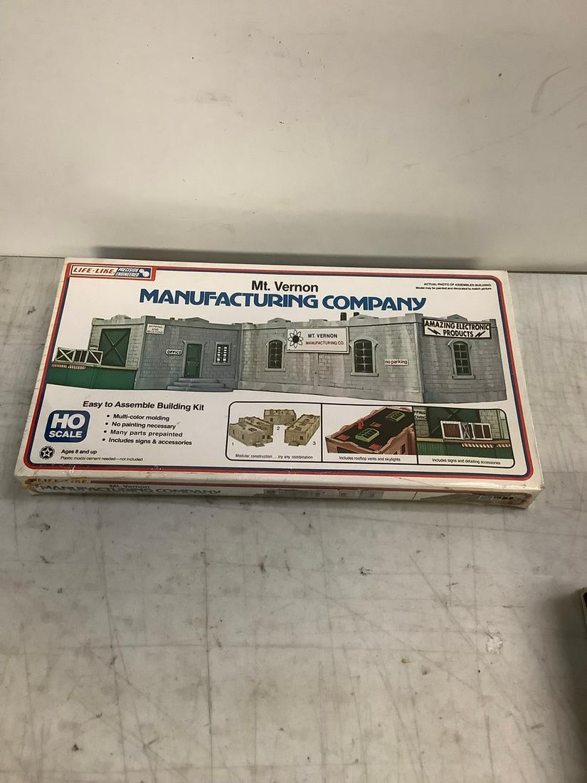 Sealed Life-Like Mt. Vernon Manufacturing Company HO Scale Building Kit (1 of 1)