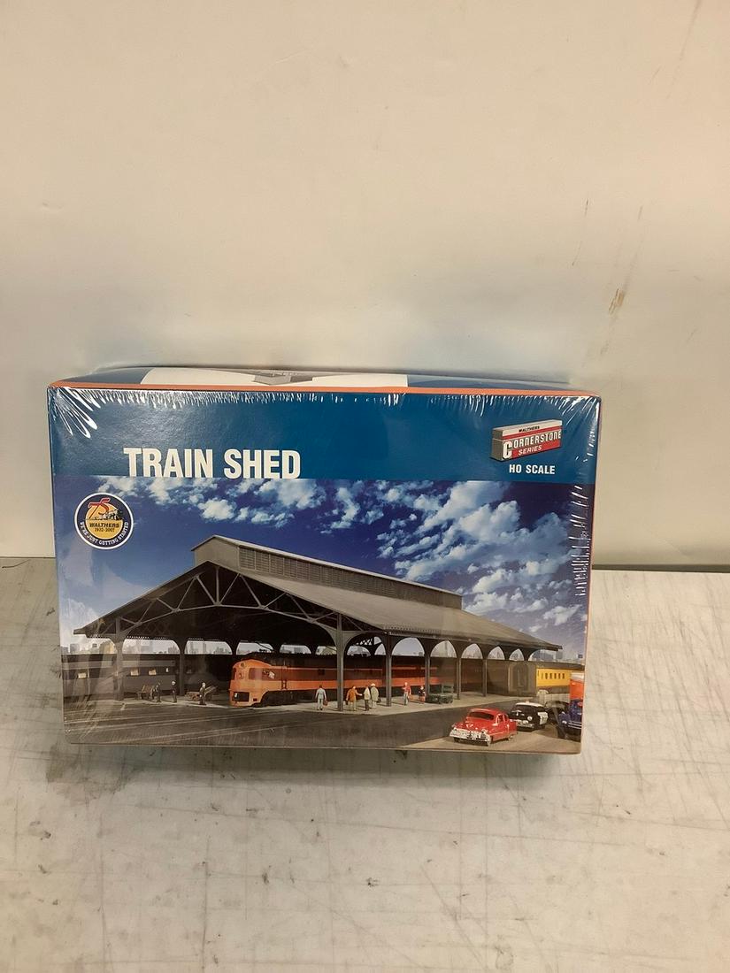 Sealed CornerStone Series HO Scale Train Shed Structure Kit (1 of 1)