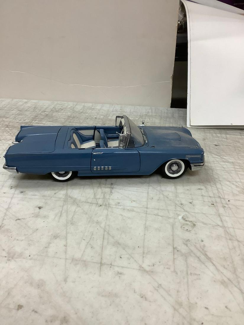 The Danbury Mint 1956 Ford Thunderbird Convertible 9" (Needs Repair) (1 of 1)